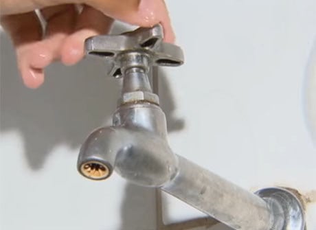 A previsão é que o serviço seja concluído às 18h de hoje