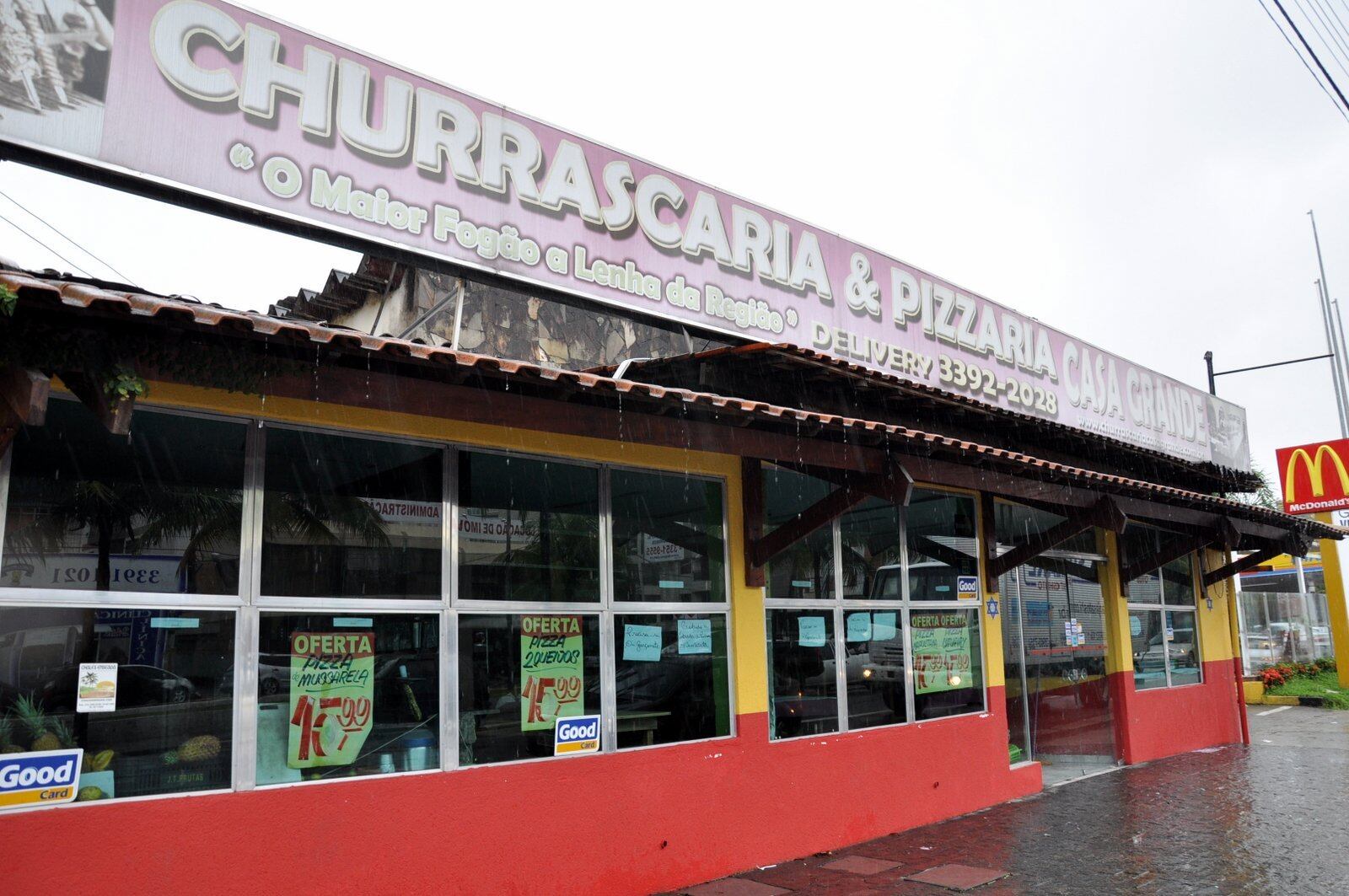Dono de restaurante no Guarujá mata estudante a facadas