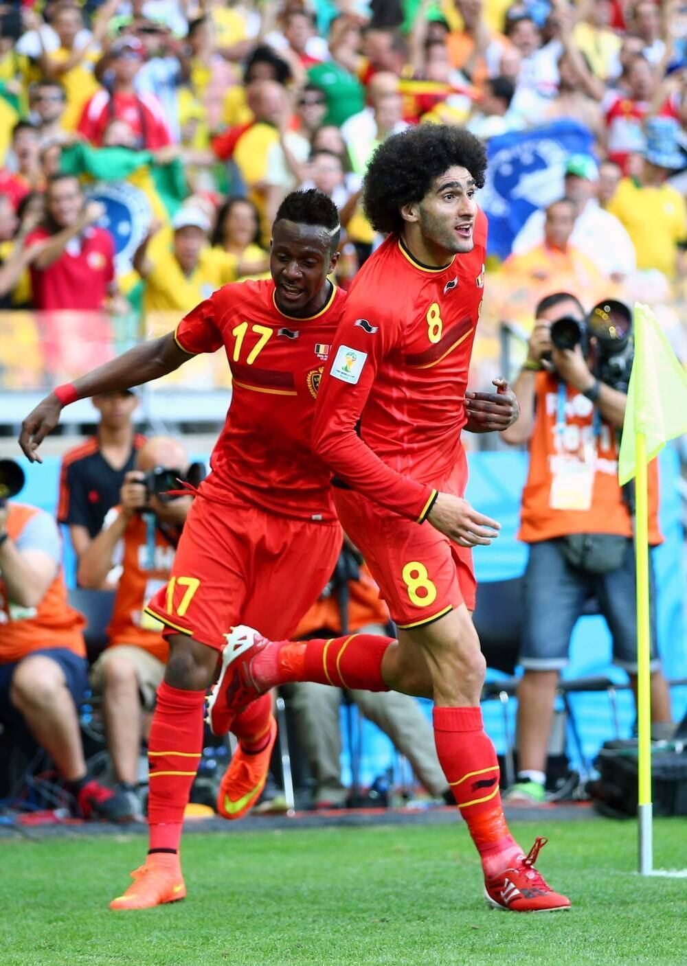 Além do United, Fellaini defende a seleção da
Bélgica. Ele participou da Copa do Mundo no Brasil