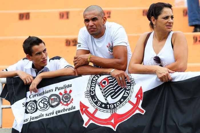 O cemitério terá o formato de um campo de futebol, com cerca de 70 mil túmulos