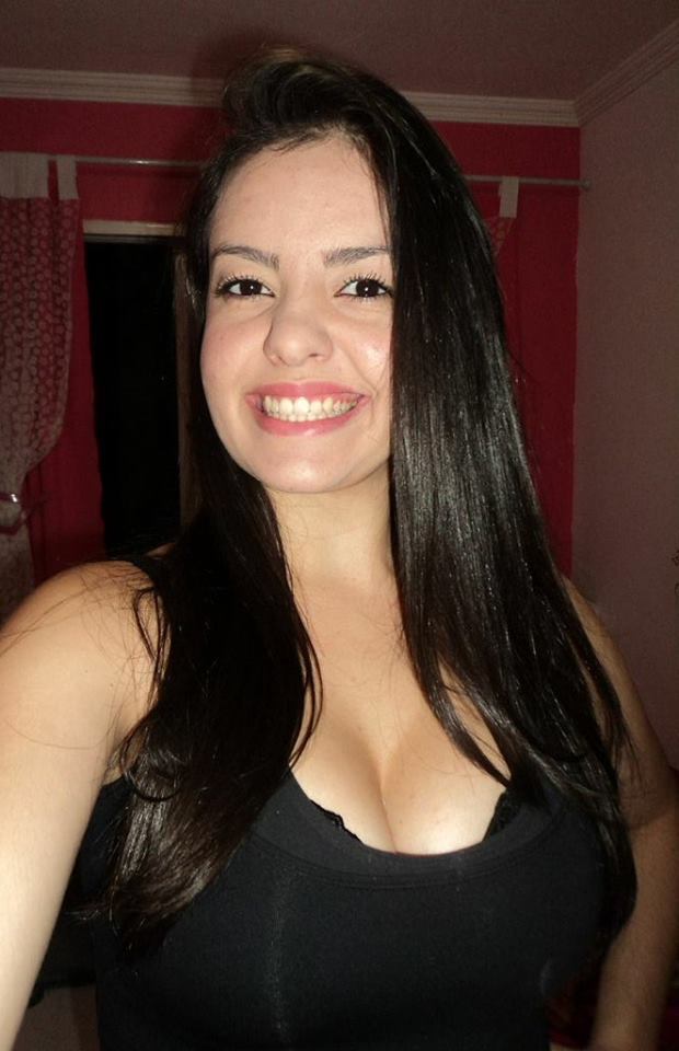 Depois que começou a trabalhar em uma empresa como analista de cobrança, Bruna começou um trabalho de socialização de moradores de rua perto do trabalho e chegou, inclusive, a localizar a família de um deles e conseguir que ele voltasse a morar com seus parentes na Bahia