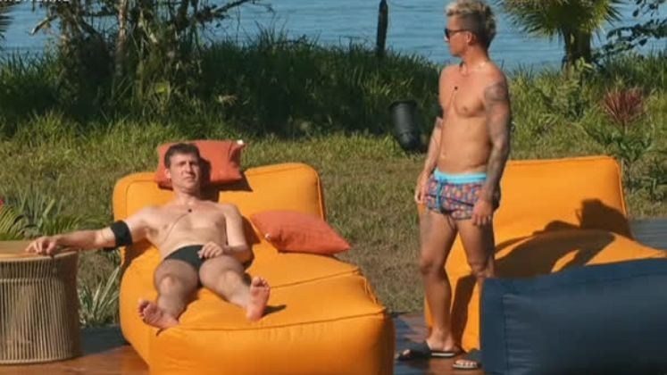 Bruno Sutter resolveu não se aliar a Caique e Raphael, pois se definiu como um jogador mais emocional. Porém, chegou a ensaiar uma aliança com Nakagima, com quem compartilhou algumas ideias e posicionamentos de jogo