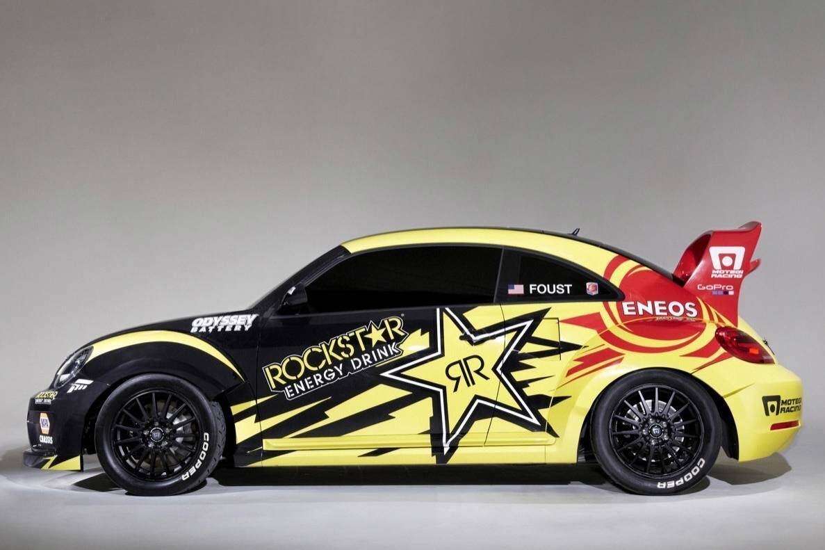 A Volkswagen apresentou, no Salão de Chicago, uma versão pra lá de apimentada do novo Fusca. Além do visual diferenciado, o hatch ganhou um motor mais potente e sistema de tração nas quatro rodas. Saiba mais

Saiba tudo sobre carros! Acesse R7.com/carros
E confira os melhores preços de novos e usados em r7.icarros.com.br