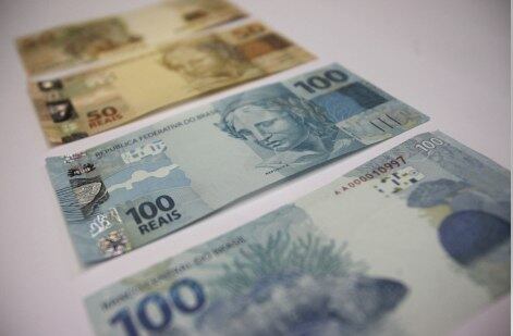 Notas de R$ 50 e R$ 100 no lançamento das novas cédulas em Brasília