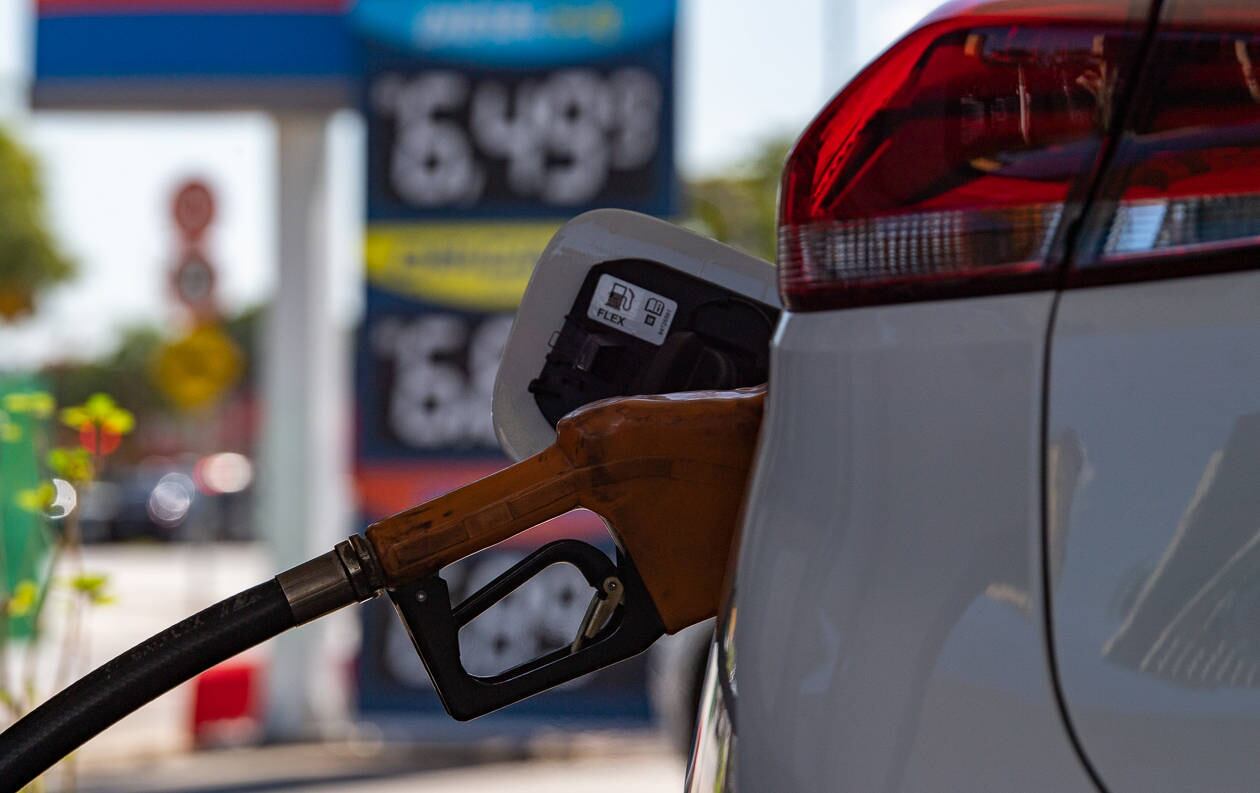 Estados fixaram valor do ICMS em meio a alta dos combustíveis