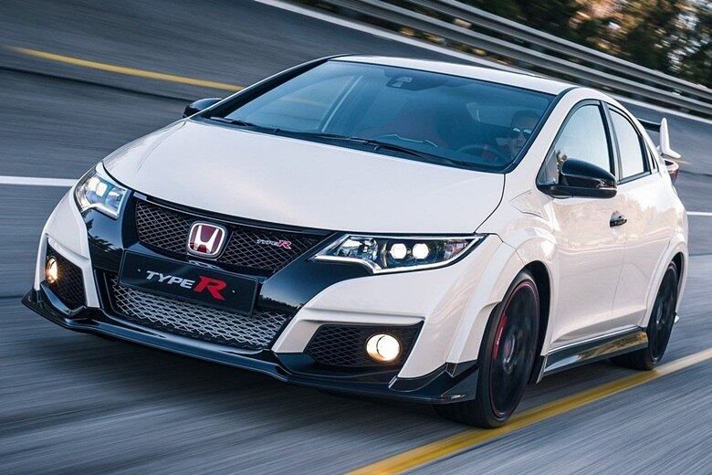 Não existem informações sobre a venda do Type R no Brasil. Na Europa, o hatch chega às lojas em julho 