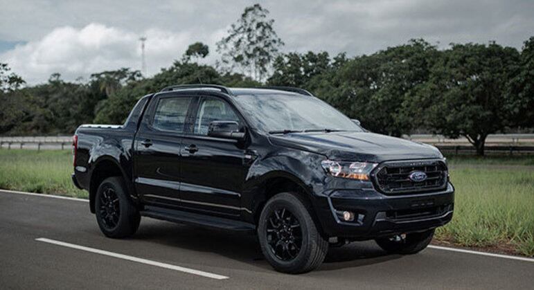 Modelo tem rodas aro 18 polegadas