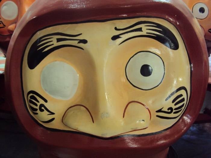 O carro além de trazer
gladiadores para a avenida vai apresentar em um grande telão de LED os gols
históricos de Zico. 



—
Todos os carros são bacanas e tem surpresas, mas o quarto carro eu retrato o
Maracanã como um Coliseu de Roma, não se assuste se você ver gladiadores de
chuteira e meião. Verdadeiras batalhas acontecem nas tardes de domingo.
Jogadores que duelavam com Zico em campo vão estar no carro