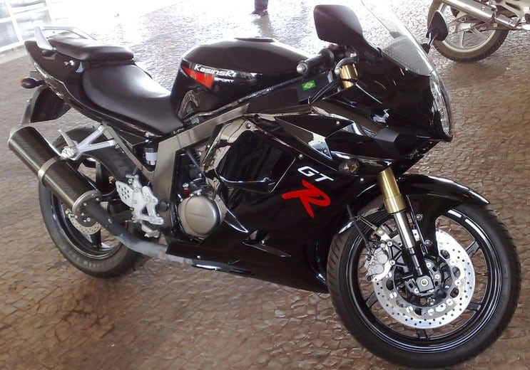 Kasinski Comet 250 GT-R 2008 (R$9.000) — o modelo parece uma superesportiva de grande porte, mas seu motor é de apenas 250 cc. Foi um dos principais lançamento da Kasinski no Salão Duas Rodas de 2007. Em 2010, houve uma reestilização na estética e a alimentação do motor passou a vir injetada