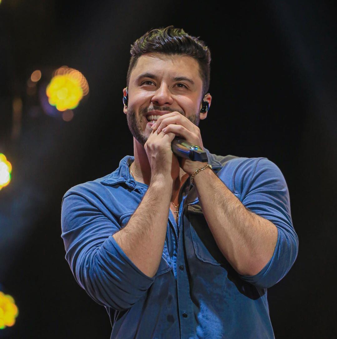 Murilo Huff vai cantar para o público às 17h do sábado (8), segundo dia de festival após uma noite dedicada ao forró e às quadrilhas de sanfona. O cantor comentou a expectativa para a apresentação e garantiu "entregar o melhor". "Vou cantar meus sucessos e boas modas que o povo também pede muito, vai ser bonito São Paulo, aguardo vocês lá", adiantou