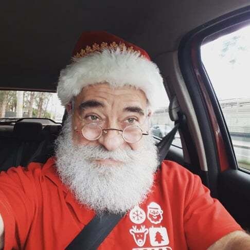 Um dos segredos para que um bom Papai Noel seja convincente é uma barba verdadeira.