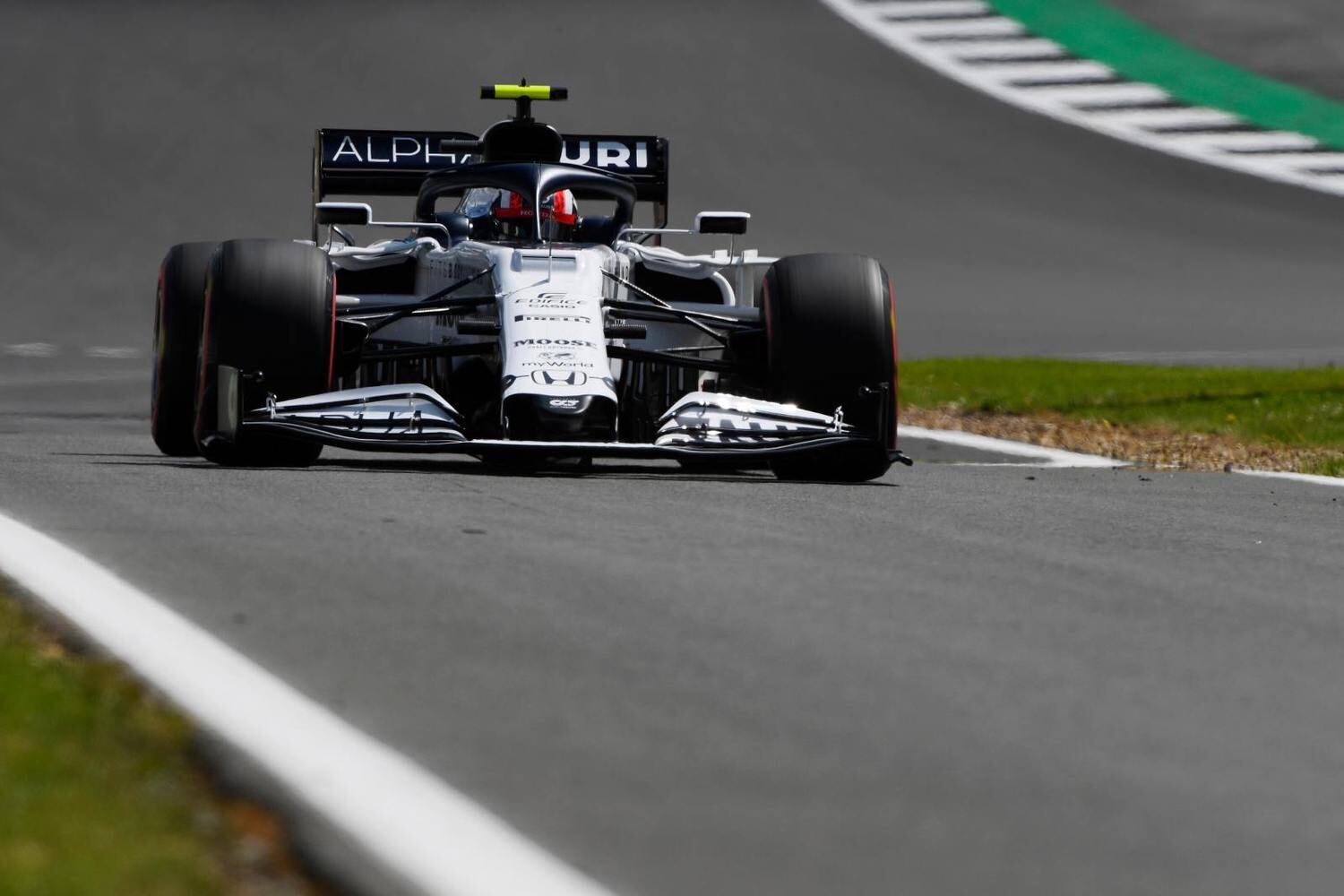 Pierre Gasly em ação durante a classificação em Silverstone