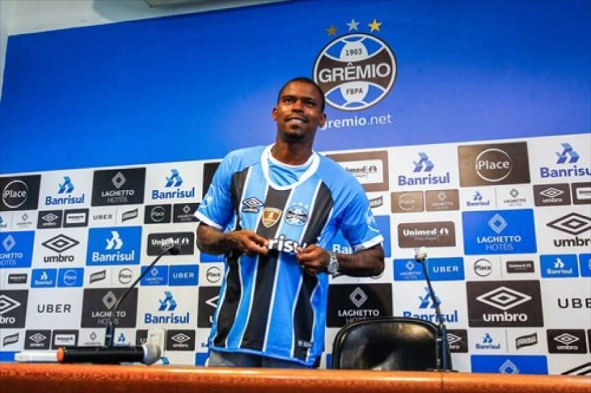 O meia-atacante Maicosuel não vai continuar no Grêmio após o Mundial. O clube optou pela não renovação do vínculo do atleta, que estava emprestado pelo São Paulo. O Tricolor P