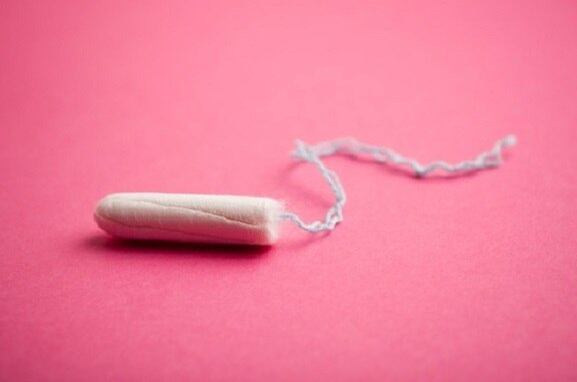 Garota teve infecção bacteriana após usar tampão por tempo demais