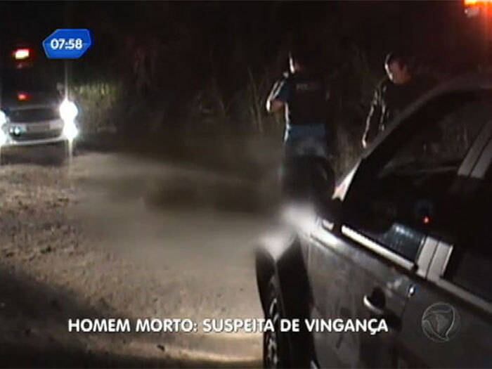 Homem sem identificação é encontrado morto em Taboão da Serra (SP). Confira no vídeo!