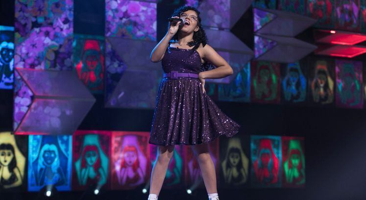 Ana Vitória começou a cantar com o irmão e, embora tenha talento na música, sonha em ser jornalista. A participante encantou 99 jurados apresentando Esperando na Janela, de Gilberto Gil. Já para encarar o duelo com Ashley, ela apostou no sucesso Majestade, o Sabiá, de Roberta Miranda, e garantiu a classificação, empolgando 86 jurados