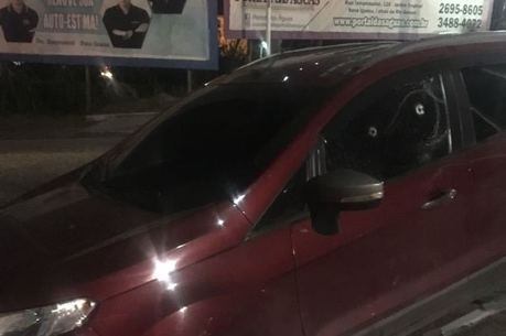 Ao menos dois tiros atingiram veículo de sargento