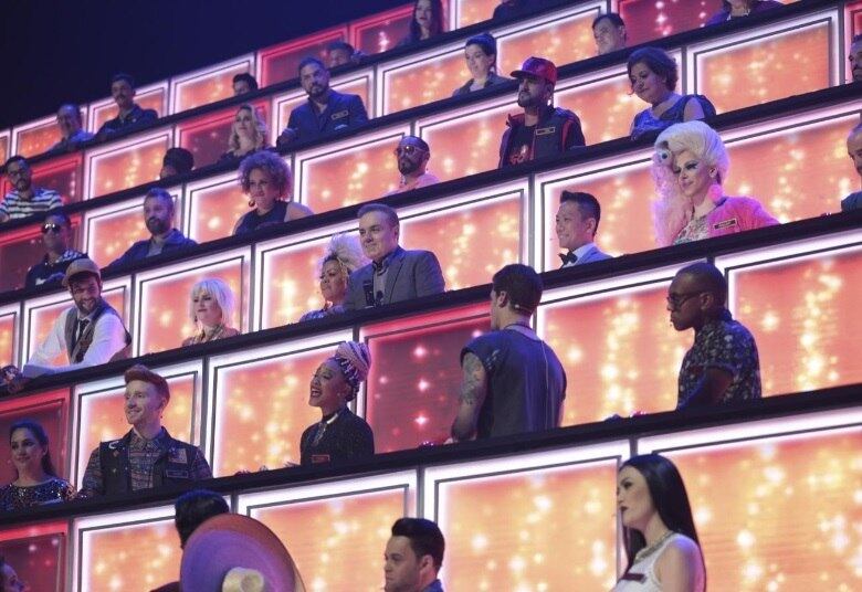 Fase de seleção

Em cada um dos seis primeiros episódios, dez competidores irão se apresentar. O maior pontuador, ou seja, aquele que conseguir levantar o maior número de jurados do episódio se classifica automaticamente para a semifinal da temporada, enquanto os donos do segundo e do terceiro lugares no ranking de pontuação se enfrentam em um duelo de vozes para decidir quem fica com a segunda vaga na semifinal