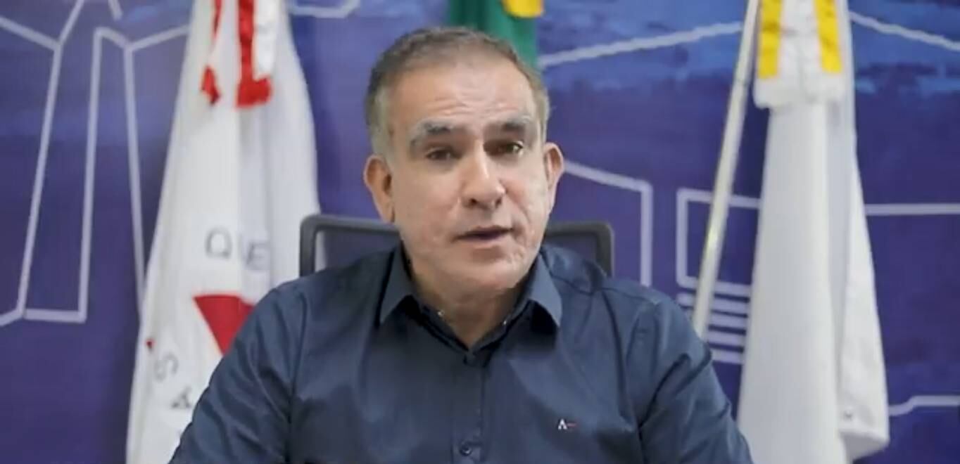 William Parreira foi reeleito com mais de 55% dos votos