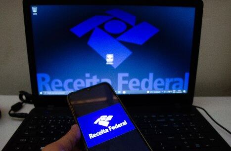 Instabilidade foi provocada por alta procura pelo programa que permite fazer a declaração