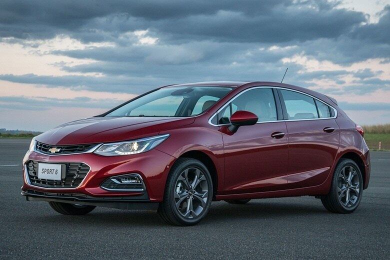 O 1.4 turbo é associado sempre ao câmbio automático de seis marchas com modo sequencial (Active Select). O conjunto é até 30% mais econômico que o anterior, com o 1.8 Ecotec. No Programa de Etiquetagem do Inmetro, recebeu nota A, com médias de 11,3 km/l e 13,6 km/l (gasolina), e de 7,6 kgfm e 9,3 kgfm (etanol) — cidade/estrada