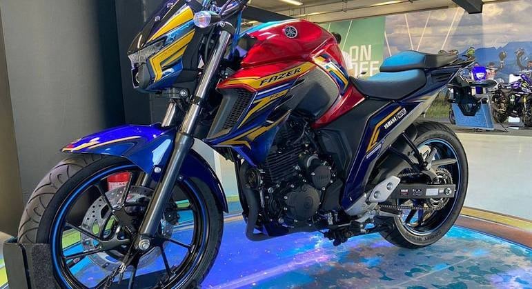 Edição especial ganhou pintura e grafismos exclusivos inspirados na armadura do Thor