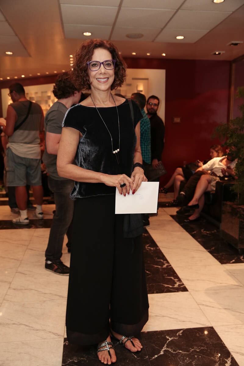 Ângela Vieira optou por um look mais despojado para a ocasião