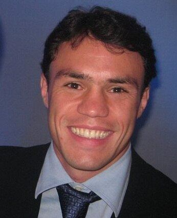 Está mais para carro de magnata, do que de Gladiador...