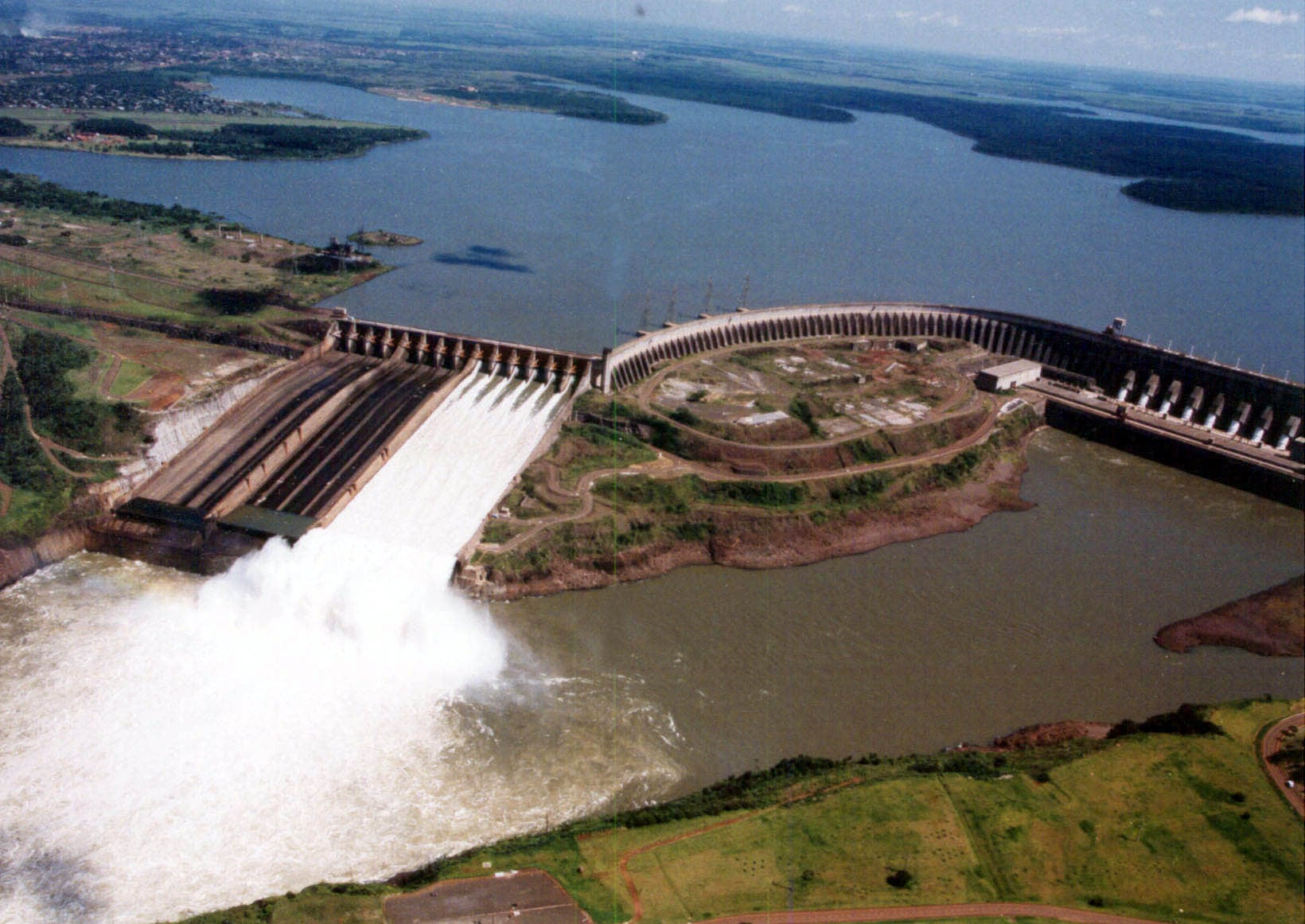 No ano passado, Itaipu produziu 89,2 milhões de megawatts-hora de energia