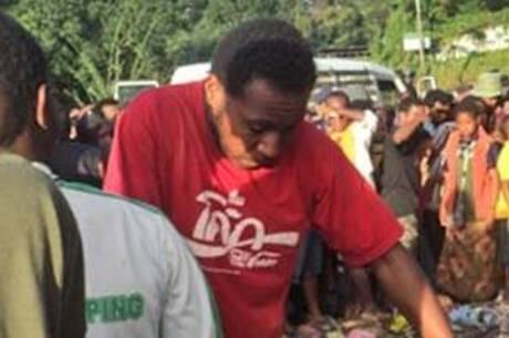 Multidão perseguiu as três mulheres e as torturou em um povoado perto da cidade de Mendi