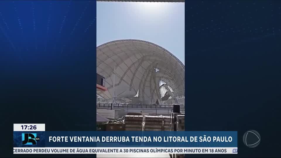 Forte ventania derruba tenda em Bertioga (SP)
