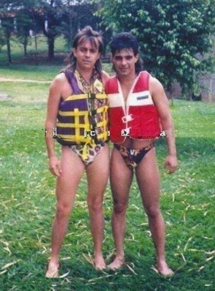 O mullet inclusive era compartilhado e inspirado por outra dupla: Chitãozinho e Xororó, que passaram de influência, para amigos, inclusive compondo um sexteto sertanejo que fez muito sucesso nas noites da Globo dos anos 90
