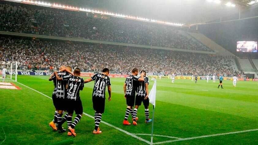 Corinthians 2 x 0 Atlético-MG - Terceira fase da Copa do Brasil de 2014 (jogo de ida) - 1 de outubro de 2014 (eliminado na volta, em BH, ao perder por 4 a 1, de virada)
