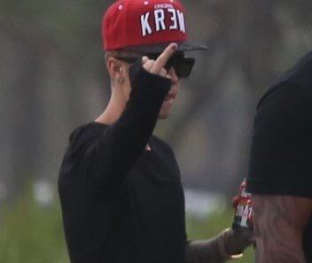 Durante os últimos dias, Bieber chamou mais atenção por causa das baladas e rebeldias do que pela música, que ficou em segundo plano. Nas redes sociais, o ídolo jovem chegou a admitir que é louco. 
— É, foi nisso que este jogo me transformou. Talvez eu precise substituir esses caras idiotas e talvez eu precise me afastar das pessoas que não me deixam continuar quem eu sou, mas eu ainda serei eu mesmo.
