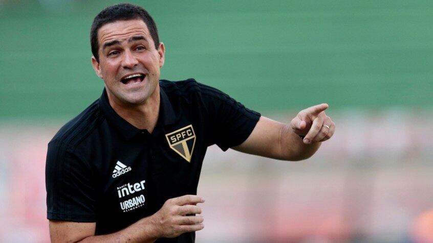 André Jardine selecionou 25 jogadores para as primeiras fases da Libertadores