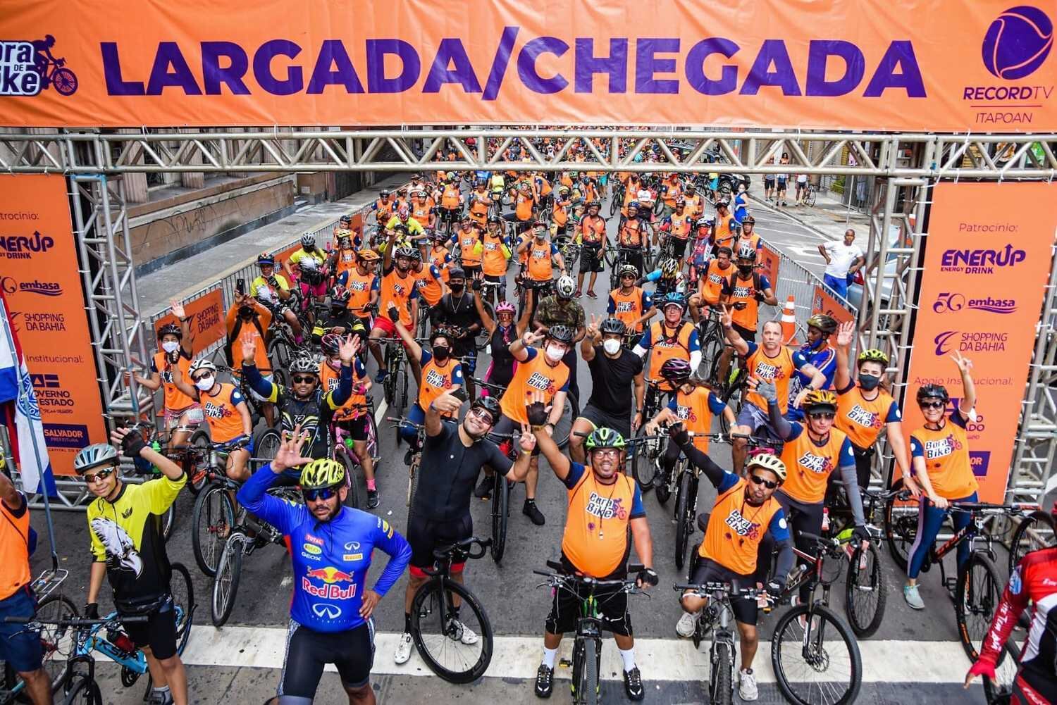 RecordTV Itapoan comemora 61 anos com evento ciclístico