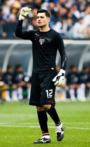 Goleiro deixou o São Paulo após 9 anos