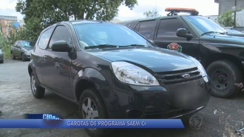 Quando o carro passou por uma rua, a cerca de 50 metros do
estabelecimento, o estudante de enfermagem a mandou descer, jogou a
bolsa dela pela janela e despejou o corpo de Nanci na calçada