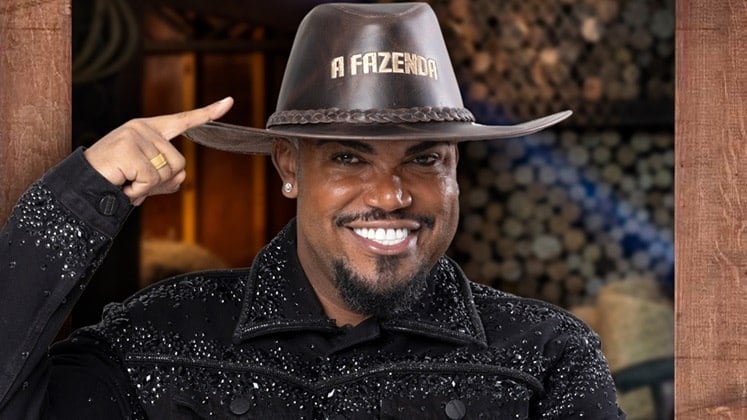 Bom de bola, Tonzão se tornou o primeiro peão na lista dos Top 10 ao vencer a décima primeira Prova do Fazendeiro. O Campo de Provas novamente se tornou um campo de futebol, onde cada peão na disputa teve que chutar 15 bolas no gol. Cada acerto garantia um ponto, mas a sorte também foi essencial para ampliar o placar. 

E aí, quem foi seu Fazendeiro favorito? 

A Fazenda 15 vai ao ar de segunda a sexta, às 22h45, e sábados e domingos às 23h, na tela da RECORD. Acompanhe o R7.com e as redes sociais para ficar por dentro de todas as novidades! Assine o PlayPlus e tenha acesso às câmeras 24h
