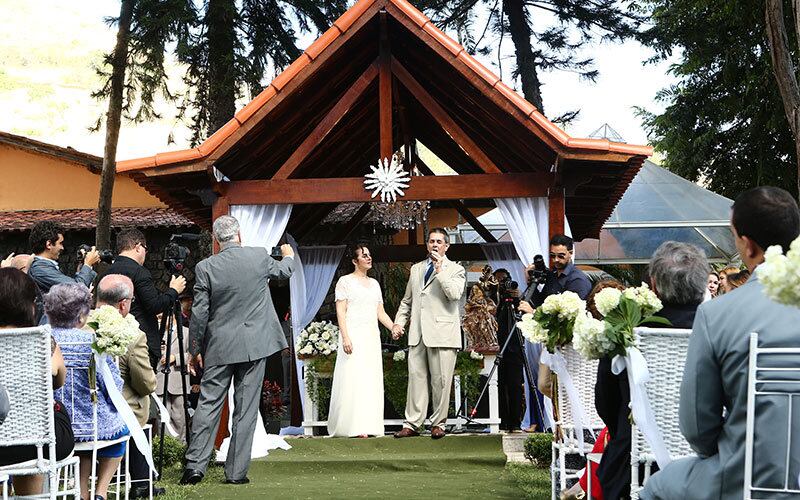 Foram distribuídos 180 convites, entre eles poucos políticos estão convidados. Apenas o deputado federal Benito Gama (PTB-BA) e o estadual Campos Machado, presidente do PTB de São Paulo, além da presidente nacional do partido, deputada Cristiane Brasil (RJ), filha de Jefferson