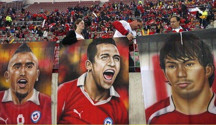 A Copa América do Chile completa uma semana de disputas entre seleções apenas na quinta-feira (18), mas muita coisa já aconteceu no principal torneio entre países do continente americano. De zebra a gols bizarros, o que não faltaram foram pataquadas de jogadores, árbitros e até mesmo torcedores. Listamos sete momentos do torneio que mostram que a zoeira também não tem limites em território chileno, palco da competição sul-americana. Confira!