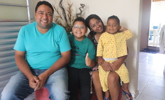 Com carteira assinada e ajuda assistencial, Mário Cláudio consegue manter sua família