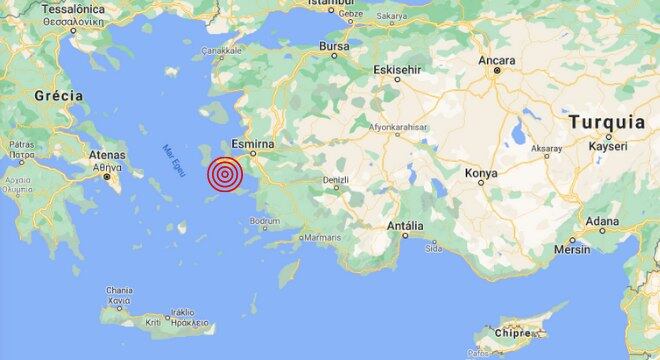 Epicentro do terremoto foi no mar Egeu próximo da cidade turca Esmirna