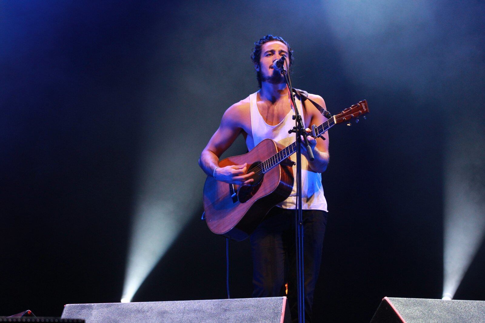 Tiago Iorc faz show no Rio de Janeiro, nesta sexta-feira (18)