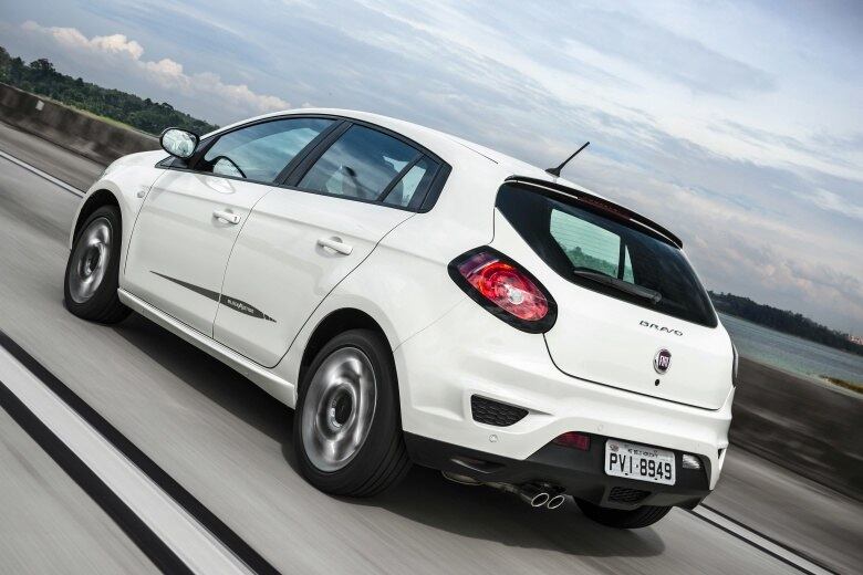 Outra novidade é a oferta da série especial BlackMotion, presente no antecessor Stilo e no compacto Punto. Esta tem foco na sofisticação, com acabamento preto na cabine, pacote de equipamentos recheado e suspensão esportiva