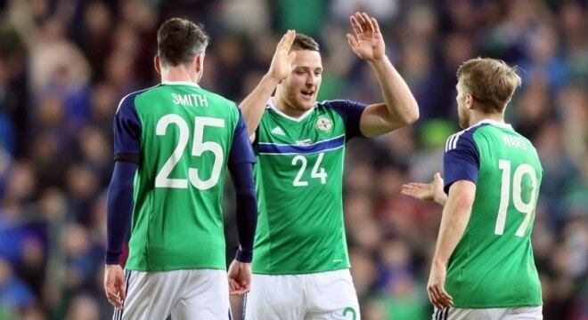 Irlanda do Norte, invicta e líder