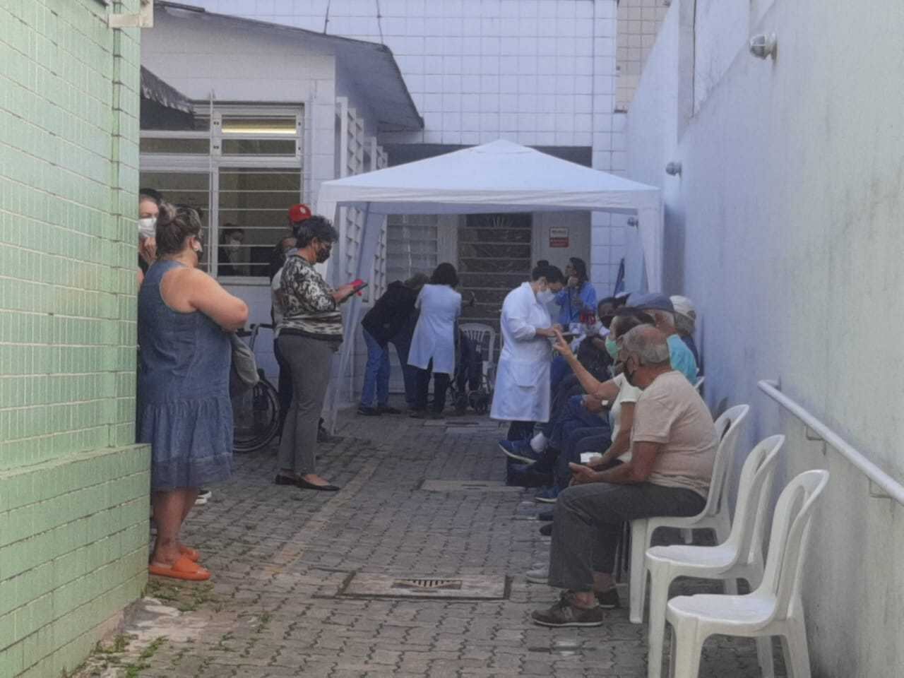 Vacinação ocorre em 160 pontos da cidade