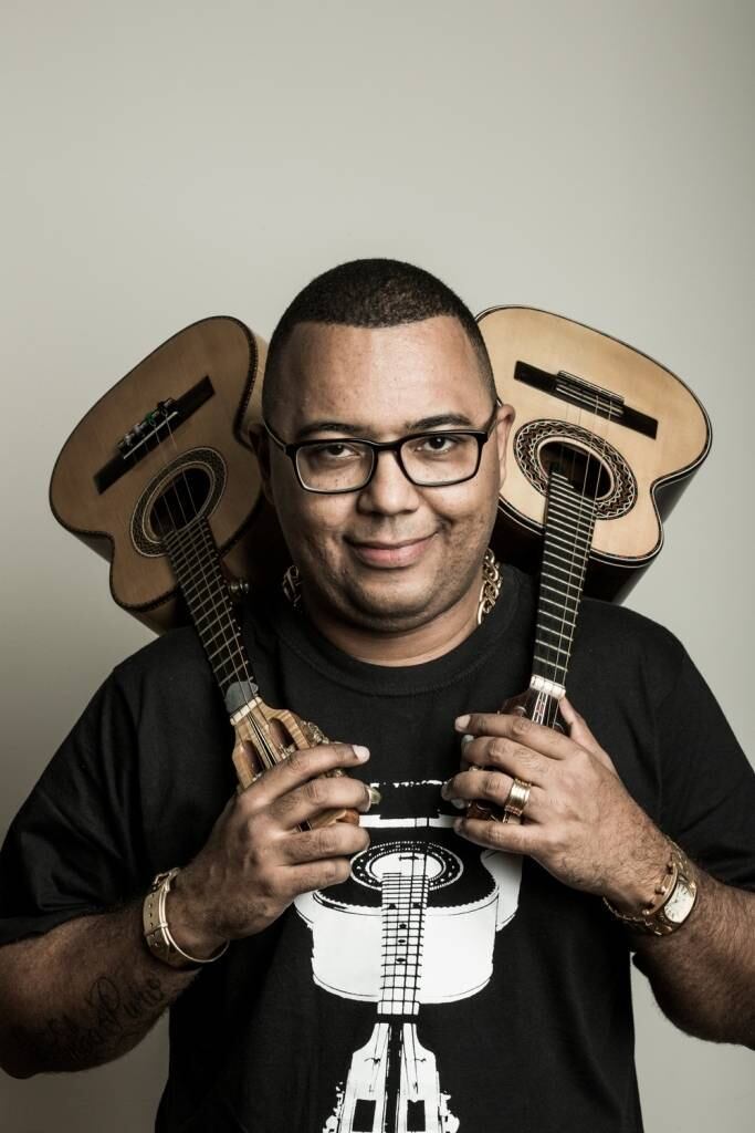Pai de quatro filhos, Dudu Nobre relembrou os dias de solteiro e de farras com o roqueiro Chorão em entrevista para a revista Sexy do mês de setembro. O sambista falou sobre a amizade com o líder do Charlie Brown Jr, que era marcada por muitas noitadas em boates conhecidas de São Paulo

Acesse o R7 Play e assista à programação da Record quando quiser