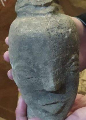 Estátua de pedra de mais de 4.500 anos achada na Palestina