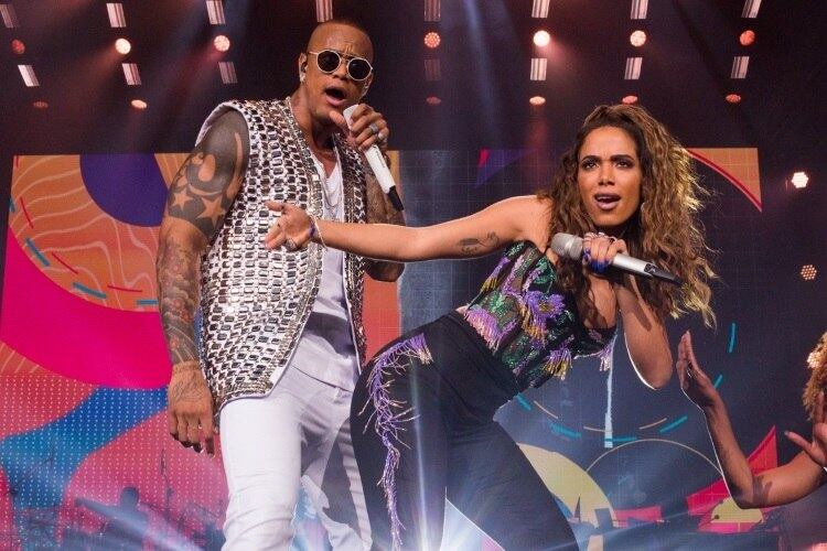 Léo Santana lançou primeiro com Anitta